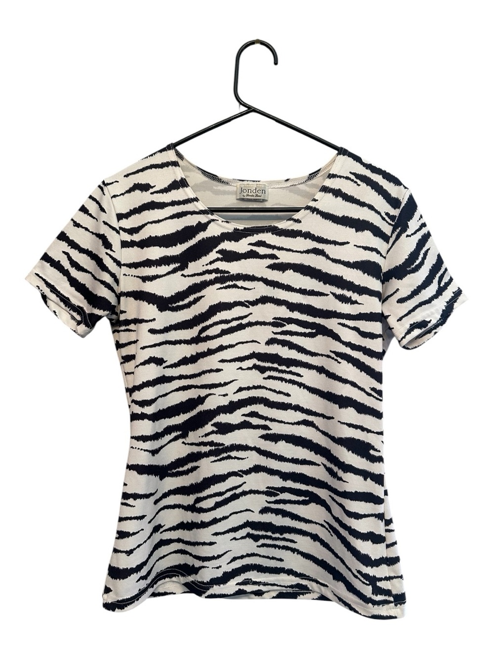Vintage Y2K Jonden Stretchy Black and White Zebra Stripe Short Sleeve T Medium